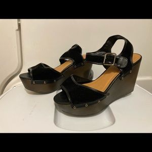 OPEN TOE PLATFORM WEDGES with VELVETEEN UPPERS sz9